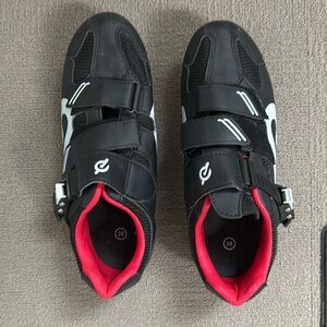 Like new Peleton riding shoes size 39 women’s 8.5